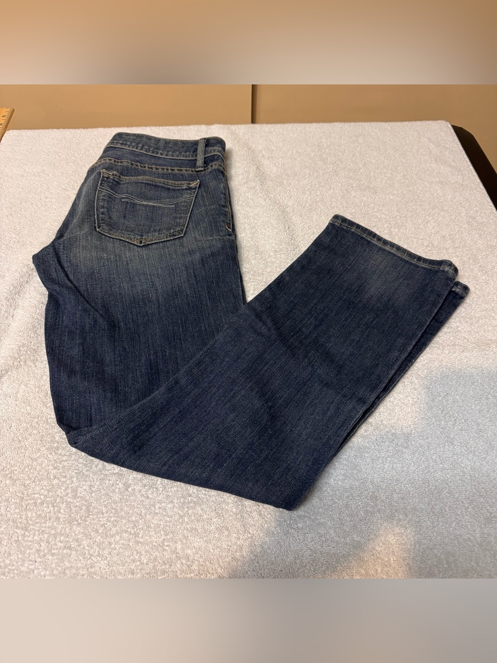 Women’s Gap 1969 Real Straight Denim Jeans Size 26/2 Average